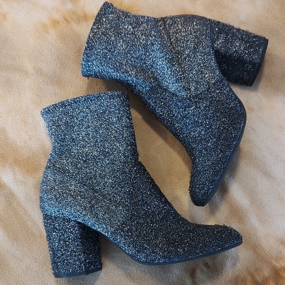 American Eagle Outfitters Silver and Black Glitter Ankle Boots Chunky Heel SZ 9 - Picture 1 of 11